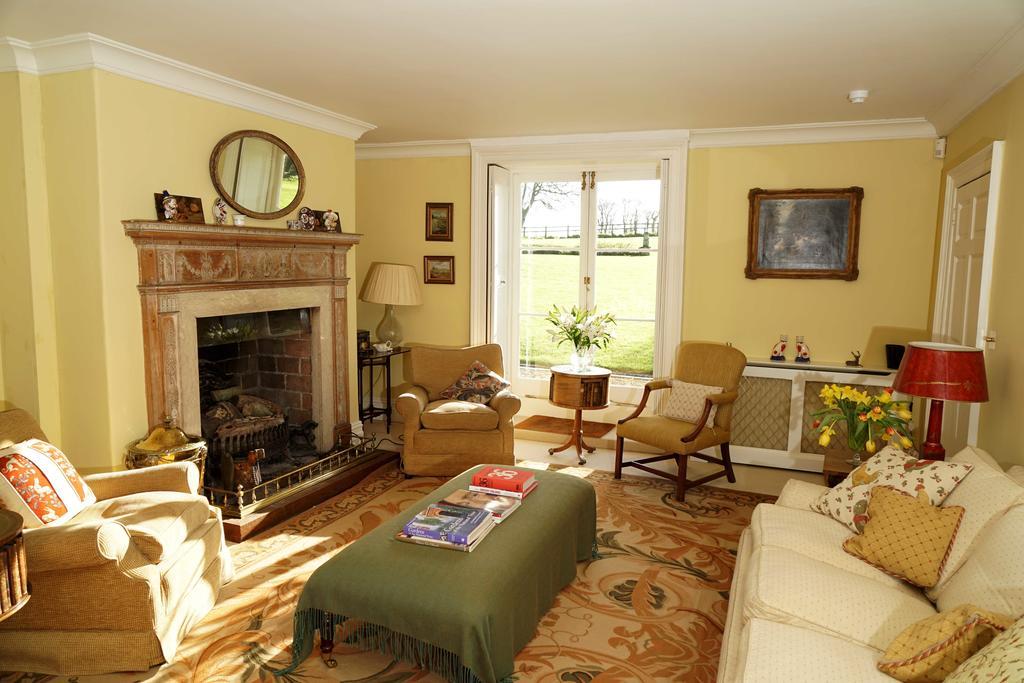 Bed and Breakfast Coxley House Вэллс Экстерьер фото